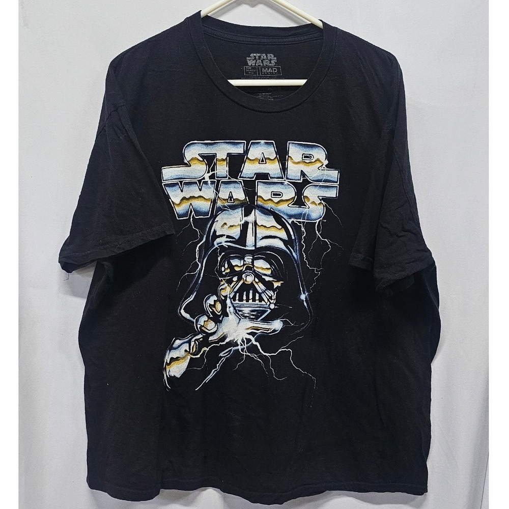 Star Wars Darth Vader Lightning Graphic T-Shirt Mens 2XL Black Mad Engine Tee